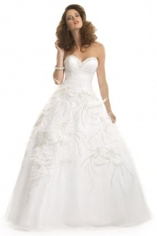 marry : Selecting a good gown from
